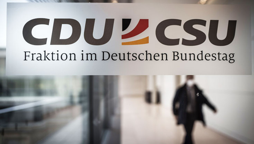 CDU/CSU aylar sonra öne geçti
