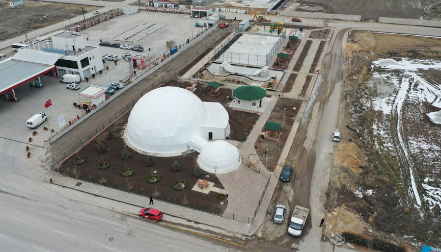Ahmet Çalık’ın ismi buz pateni pistine verildi