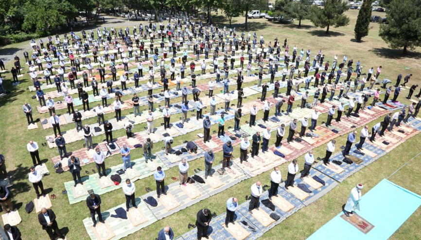Tesbih namazı nasıl kılınır, kaç rekat Tesbih namazında hangi dualar okunur İşte Tesbih namazı kılınışıyla ilgili bilgiler... Tesbih namazı nasıl kılınır, kaç rekat Tesbih namazında hangi dualar okunur İşte Tesbih namazı kılınışıyla ilgili bilgiler...