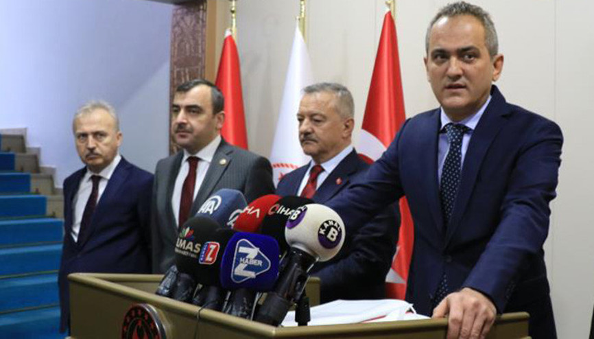 Milli Eğitim Bakanı Özer: Öğretmenlerin 60 yıllık özlemi giderildi