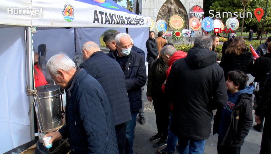 Atatürk Anıtı önünde vatandaş nöbeti sürüyor