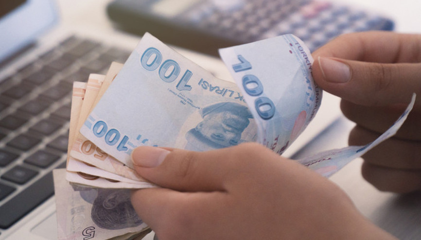 Bakan Yanık duyurdu Yaşlı ve engelli aylıkları hesaplara yatıyor