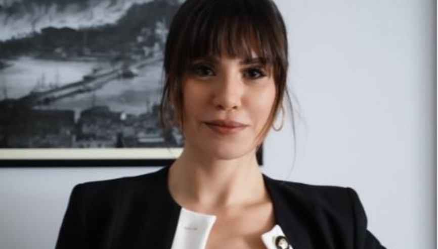 Yargının Deryası belli oldu... Derya karakterini canlandıracak olan Şükran Ovalı kimdir Yargının Deryası belli oldu... Derya karakterini canlandıracak olan Şükran Ovalı kimdir