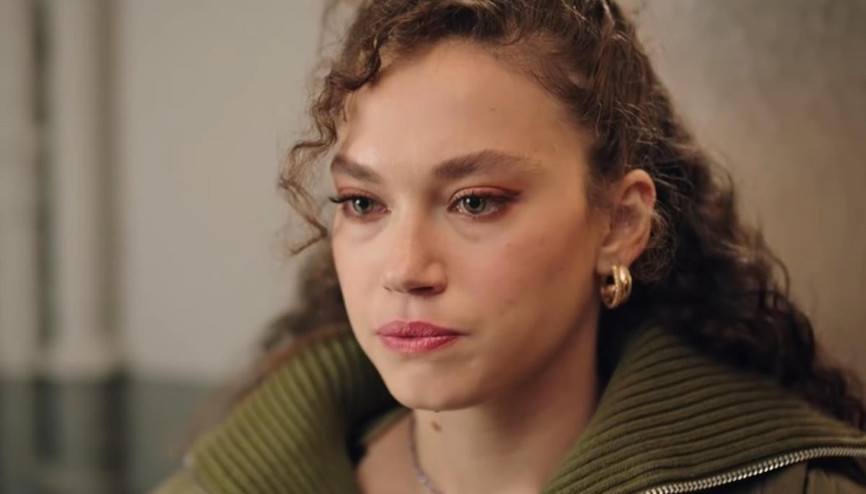 Masumlar Apartmanı Rüya diziden ayrılıyor mu Melisa Şenolsun hakkında bilgiler