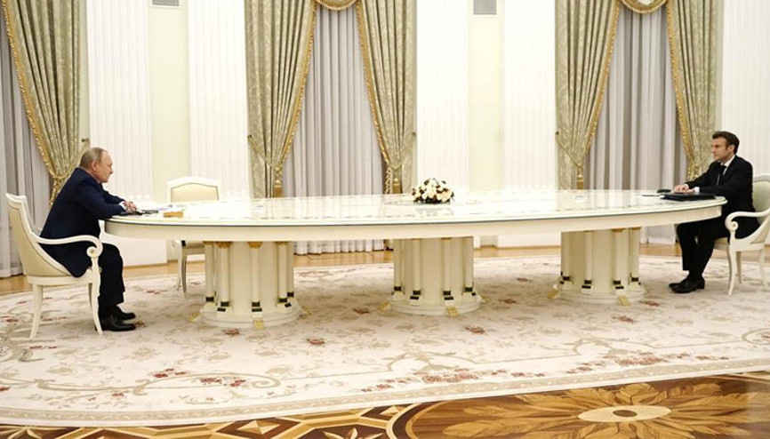 Putin-Macron görüşmesi sosyal medyayı salladı