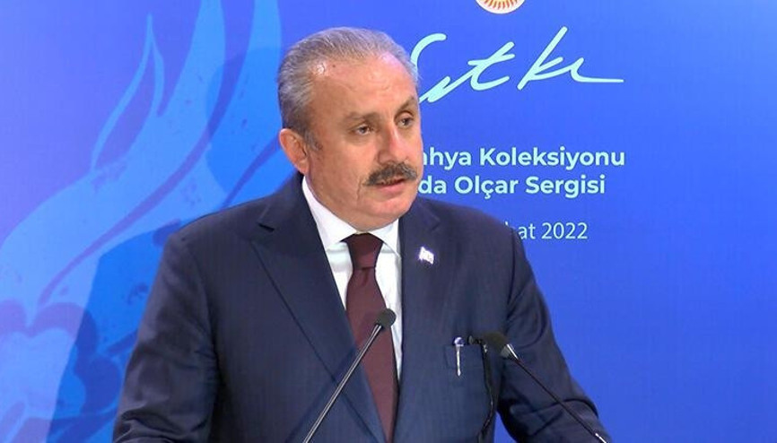 TBMM Başkanı Şentop Dolmabahçede sergi açılışına katıldı