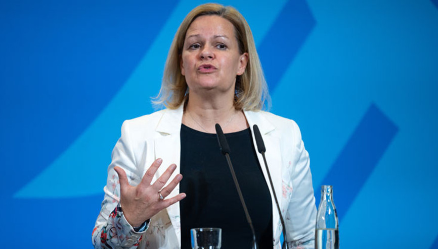 İçişleri Bakanı’ndan aşırı sağa karşı eylem planı