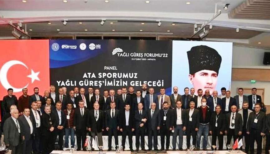 2022 Yağlı Güreş Forumu Antalyada gerçekleştirildi