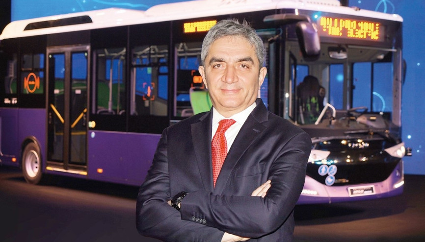 Amerika’ya elektrikli minibüsle girecek