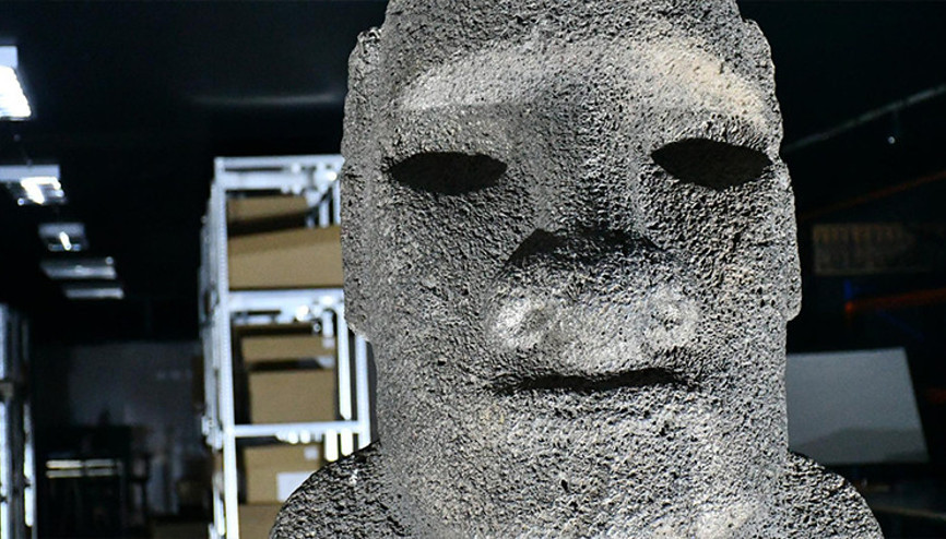 715 kiloluk Moai heykeli 150 yıldan sonra Paskalya Adası’na dönüyor