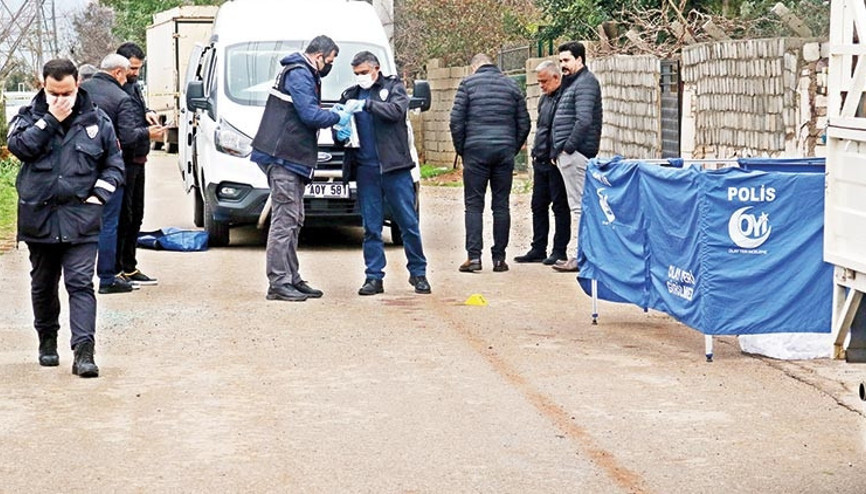 ‘Hırsızlık yapmayın’ diye uyarılan baba-oğul dehşet saçtı