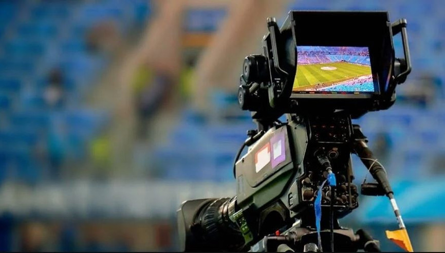 Takke düştü, kel göründü, kim ne veriyorsa kabul edin