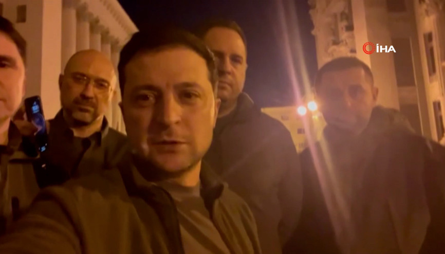 Zelenskiy: Biz hepimiz buradayız, bağımsızlığımızı ve devletimizi koruyoruz