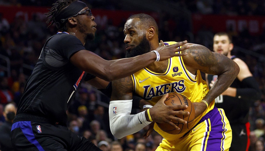 Los Angeles derbisinde kazanan Clippers Los Angeles derbisinde kazanan Clippers