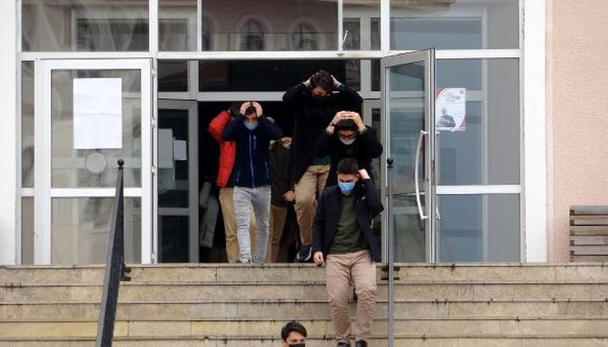 Çanakkalede okullarda Deprem Anı ve Tahliye Tatbikatı yapıldı