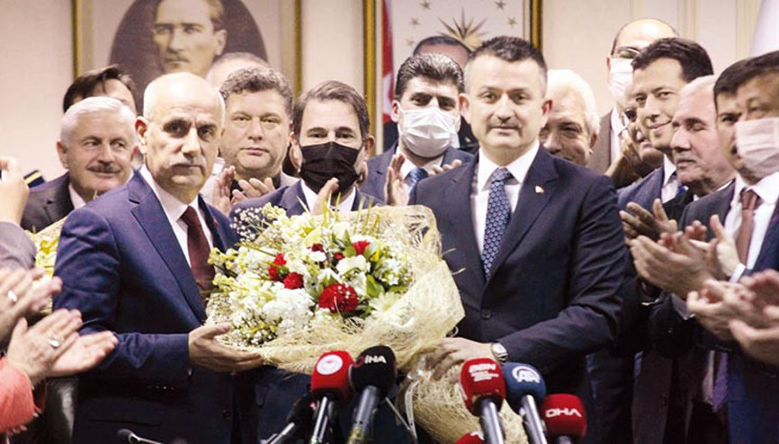 Tarım Bakanı Vahit Kirişci görevi devraldı