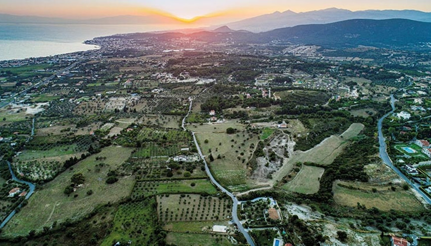 İzmir’e 4 milyarlık ‘konut’ çıkarması İzmir’e 4 milyarlık ‘konut’ çıkarması