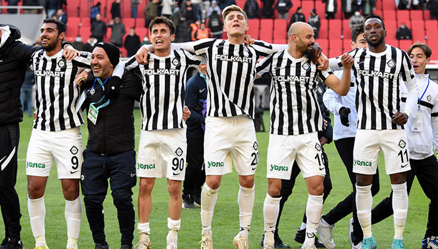 Altayın Süper Ligde kalma umutları yeşerdi