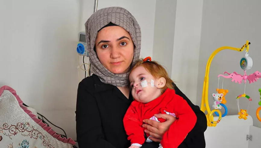SMA hastası İrem Nurun bağış kumbarası çalındı... O anlar kamerada SMA hastası İrem Nurun bağış kumbarası çalındı... O anlar kamerada