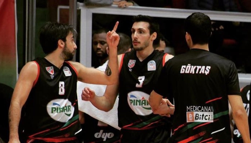 Pınar Karşıyaka, Beşiktaş deplasmanında