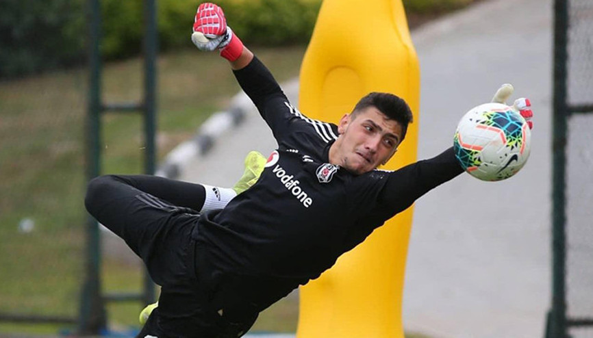 Eldivenler 18 yaşındaki Emre Bilginin Yüzme havuzundan Beşiktaş kalesine...