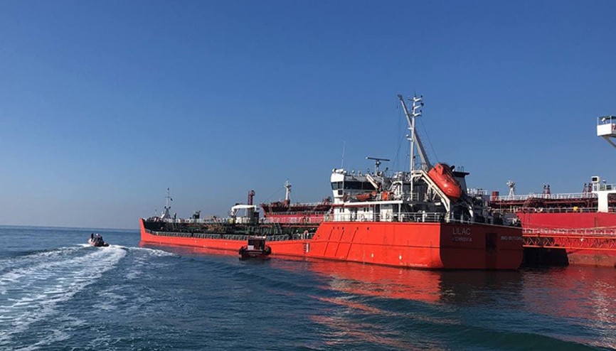 Ayçiçek yüklü ilk gemi Mersine ulaştı