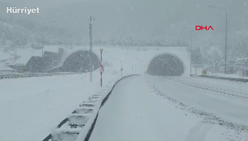 Bolu Dağında TEM otoyolu ulaşıma kapandı