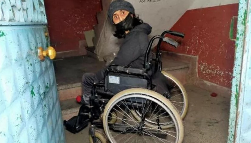Burcunun engelli aracını çalıp parçaladılar Burcunun engelli aracını çalıp parçaladılar