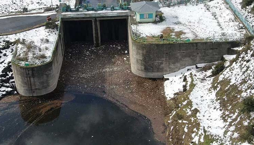 Su yükseldi, Alibeyköy Barajı çöple doldu Su yükseldi, Alibeyköy Barajı çöple doldu