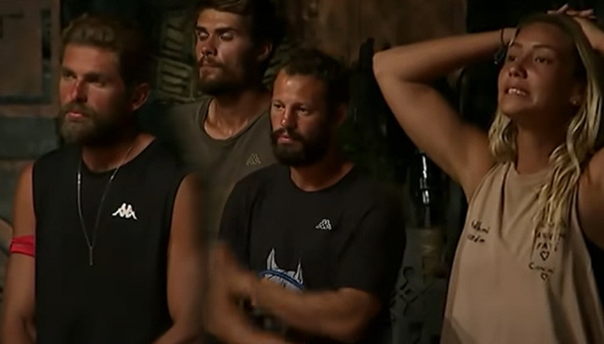 Survivorda adaya veda eden isim SMS oyları ile belli oldu... Mert, Evrim, Atakan ve Barışın olduğu pota, sürpriz eleme ile son buldu