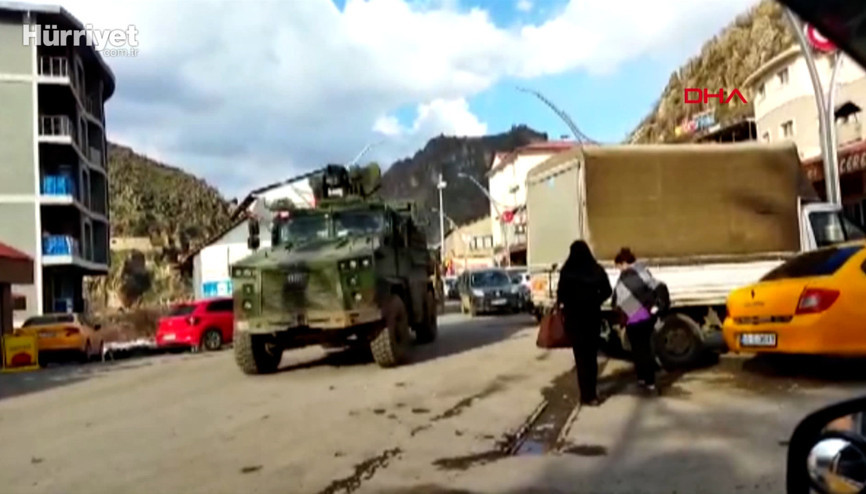 Hakkarinin, Irak sınırındaki ilçesi Çukurcada askeri sevkiyat yoğunluğu