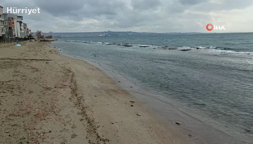 Tekirdağ’da deniz 15 metre çekildi: Kral yolu ortaya çıktı