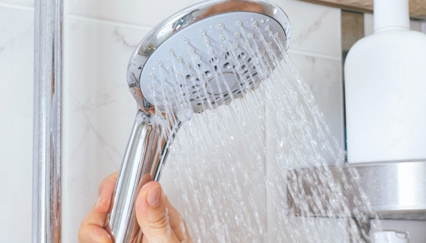 Duş almak ve banyo yapmak orucu bozar mı Diyanet yanıtladı