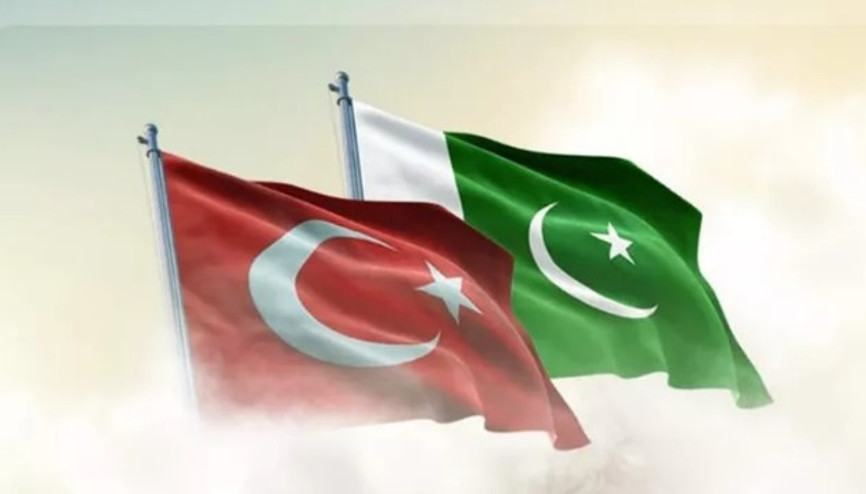Türk komandoları İslamabad’daki Pakistan Milli Günü için yapılan askeri geçit törenine katıldı