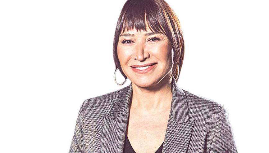 Demet Akbağ sahnelere dönüyor: Biraz heyecan, biraz panik ama çokça keyif