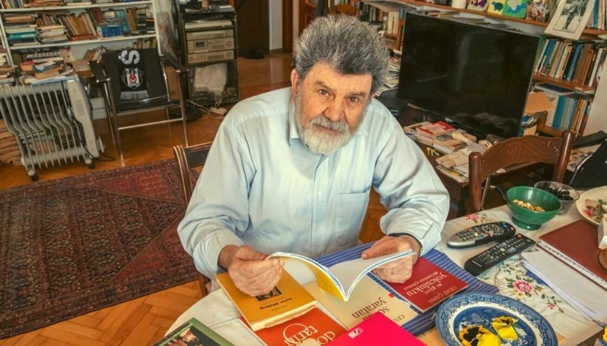 Cevat Çapan’ın tecrübeli ve genç şiirleri Cevat Çapan’ın tecrübeli ve genç şiirleri