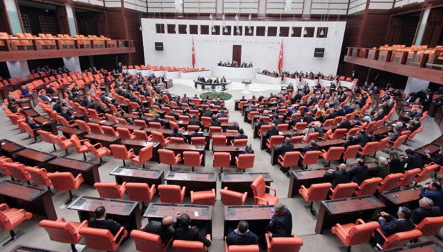 AK Partili Yazıcı: Oy pusulalarına görme engelliler için şablon uygulaması yapılacak