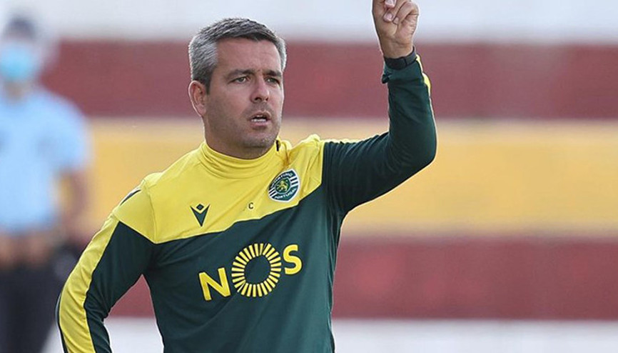 Yıldız fabrikası Sportingin gençleri Türk teknik adam Filipe Çelikkayaya emanet