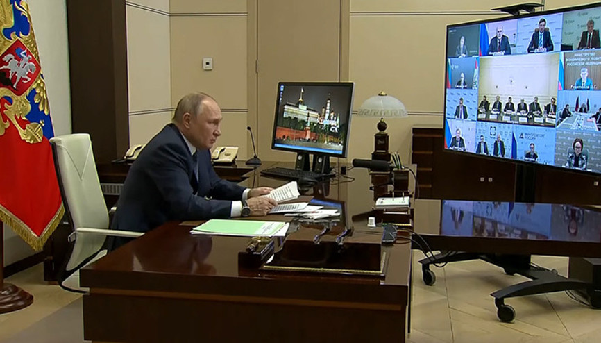 Son dakika: Putin kararnameyi imzaladı: Ödemeler bundan böyle ruble ile yapılacak