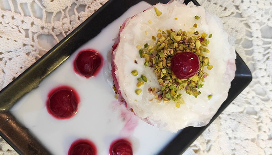 Ramazanın 1. günü: Vişneli güllaç tarifi