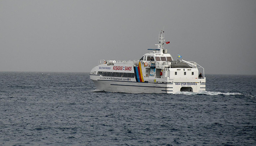 Kuşadasından Sisama 2 yıl sonra ilk feribot seferi yapıldı