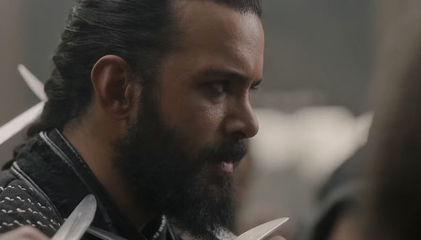 Alparslan Büyük Selçuklu 20. bölümde Alparslanın boynuna dayanan kılıç şoke etti İşte son bölümde yaşananlar