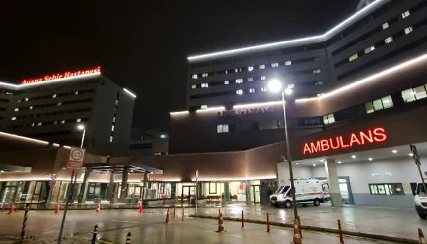 Av tüfeğiyle havaya ateş açtılar Penceredeki kadın vuruldu