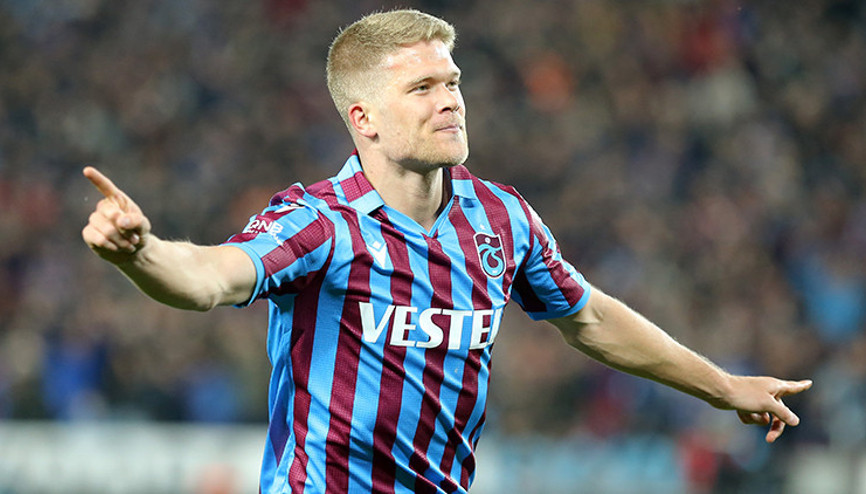 Son Dakika: Trabzonsporda Cornelius rekora koşuyor