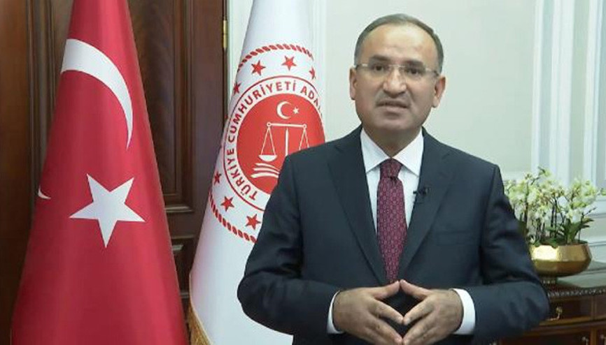 Bakan Bozdağ: Avukatlar ile ilgili yeni adımlar atacağız Bakan Bozdağ: Avukatlar ile ilgili yeni adımlar atacağız