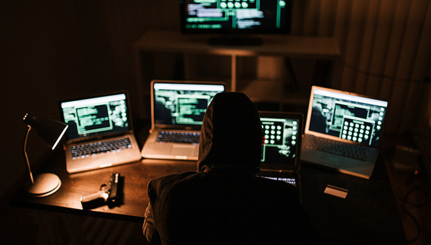 Merkezi Rusya: Dünyanın en büyük dark web sitesi Hydra kapatıldı Merkezi Rusya: Dünyanın en büyük dark web sitesi Hydra kapatıldı