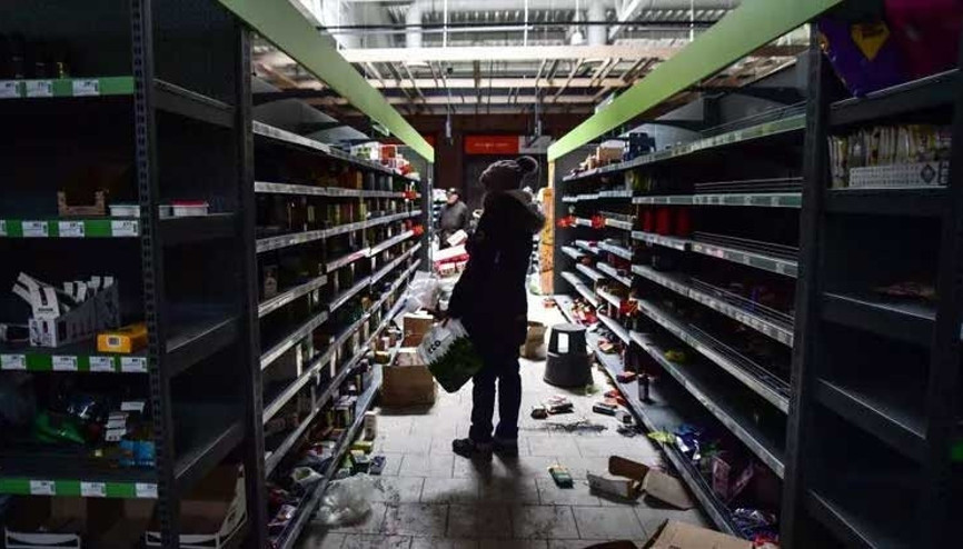 Buçada markette bozulmamış ürün aradılar