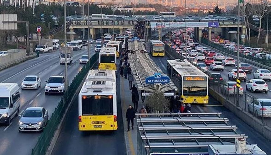 Aylık akbil fiyatları ne kadar oldu Öğrenci akbili ne kadar İşte yeni fiyatlar