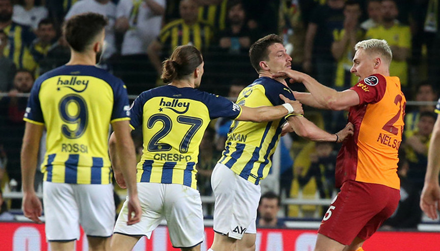 Fenerbahçe-Galatasaray maçında tansiyon yüksel Mert Hakan Yandaş ve Marcao...