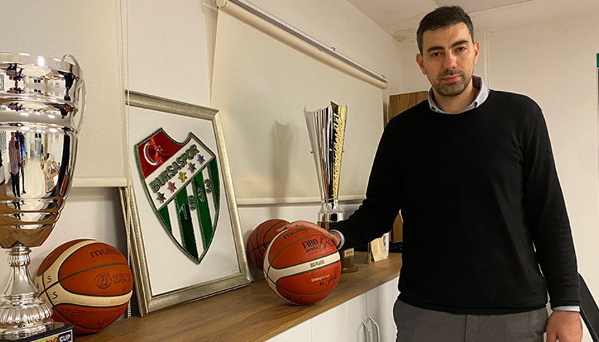 Frutti Extra Bursaspor’da Genel Menajer Nedim Yücel, Euroleague hedeflerini açıkladı Frutti Extra Bursaspor’da Genel Menajer Nedim Yücel, Euroleague hedeflerini açıkladı